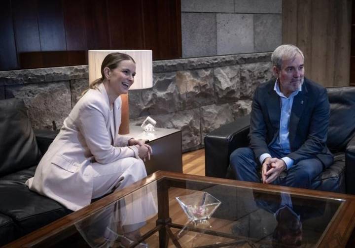 Clavijo: «Ni por asomo es comparable la situación de Baleares»