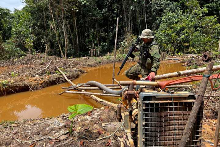 How Trump’s Anti-Environment Crusade Enriches Drug Traffickers