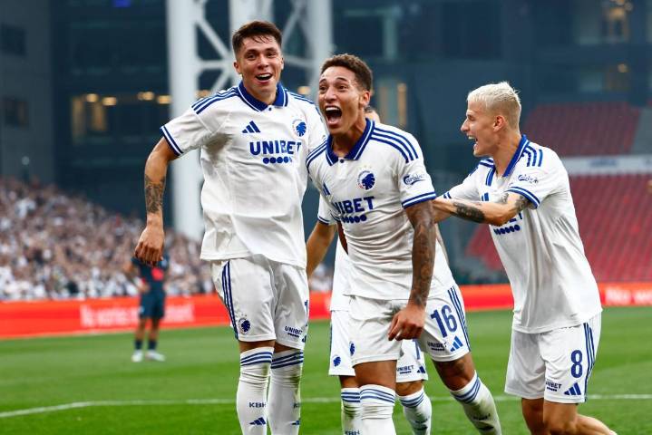 Rodrigo Huescas brilla en goleada del FC Copenhague y avanza en Champions