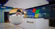 Fue despedido en el recorte masivo de Microsoft, pero sigue yendo a la oficina porque se siente responsable por su equipo
