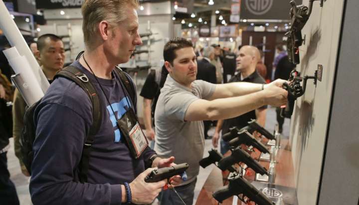 Chicago cops have stopped using Sig Sauer handgun dogged by safety concerns, CPD says