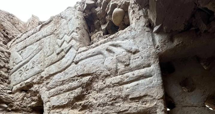 Ancient Mural Of Stars And Fish Unearthed In Peru