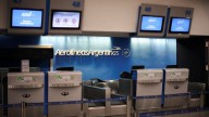 Paro de controladores: Aerolíneas cancela 28 vuelos y reprograma otros 43