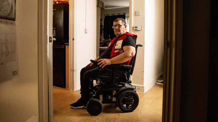 Disabled Big Issue vendor in gruelling fight for accessible housing