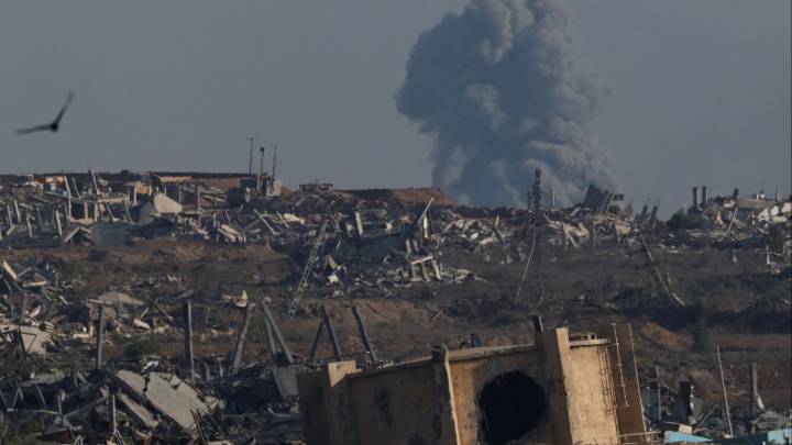 Israel Pounds Gaza City Suburbs, Netanyahu to Convene Security Cabinet