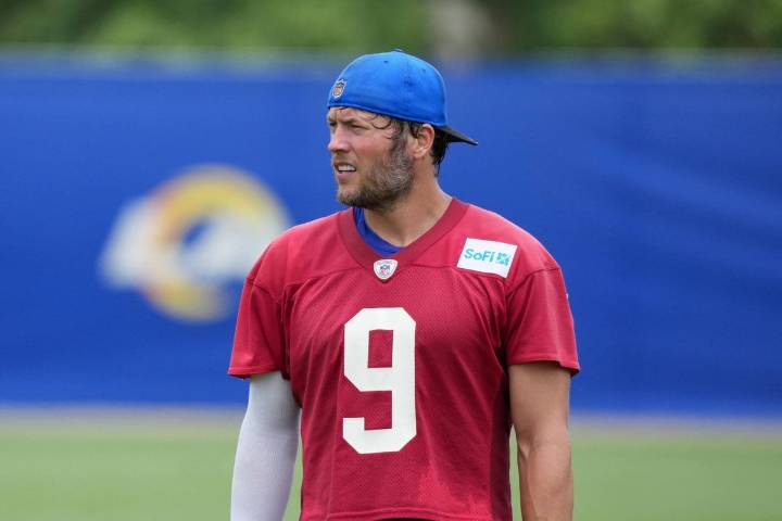 Matthew Stafford doesn’t participate at Rams practice despite expected return