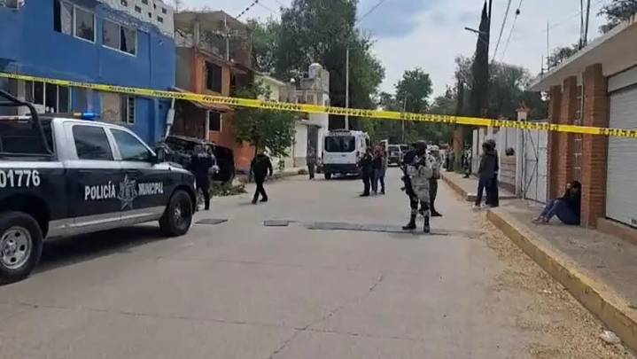 Le arrebatan la vida dentro de camioneta