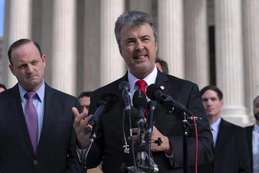 Steve Marshall urges SCOTUS to hear student gender identity case