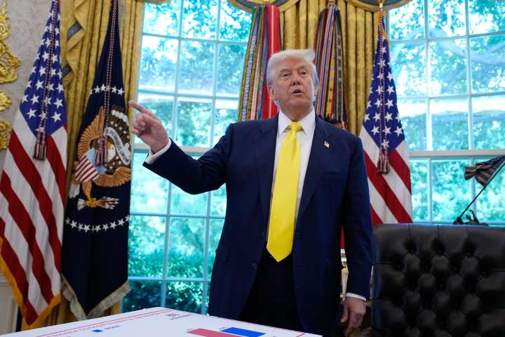 Trump insinúa que un acuerdo de paz en Ucrania incluiría un intercambio de territorios