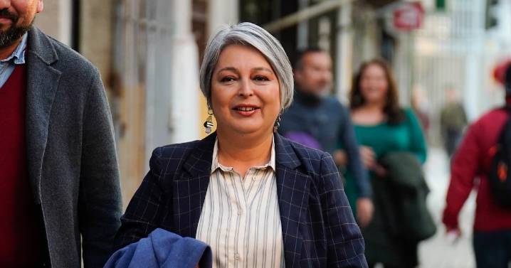 El rol de Jeannette Vega en el borrador de salud de Jara que incluye remedios a precio justo y médicos en barrios