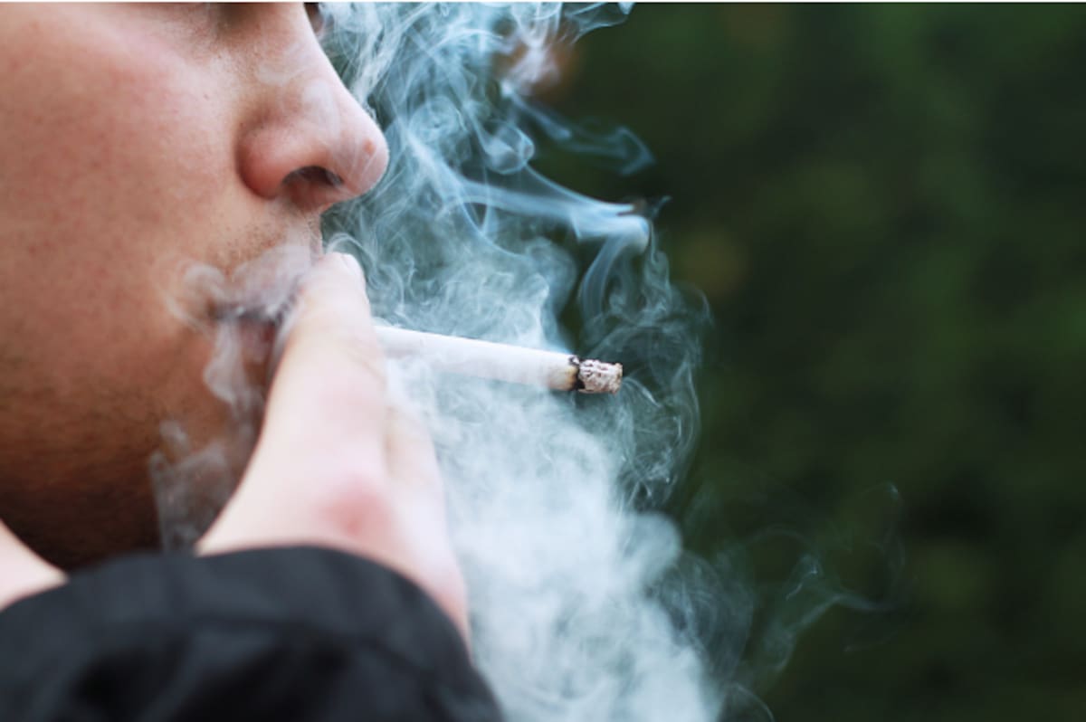 Una adicción que avanza. Cuál es el estudio que todas las personas que fuman o fumaron deberían realizarse, según un experto
