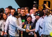 Banda criminal habría movido buses para tarimazo de Petro en Medellín
