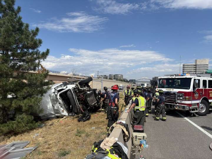 Crash on I-25 south of Denver causes extreme delays