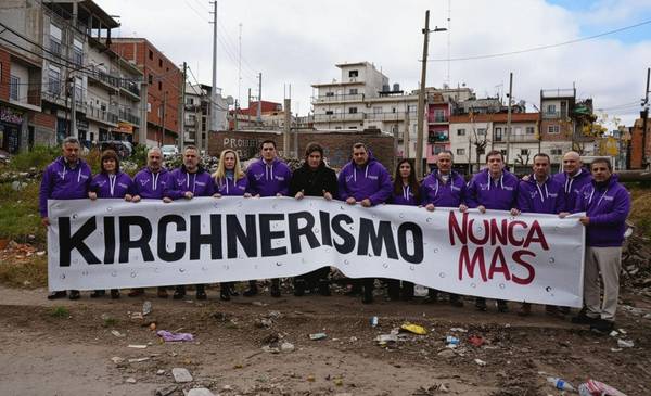 Milei busca trasladar sus votos a los 8 candidatos libertarios en PBA