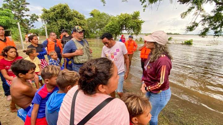 Atienden afectaciones en 28 sectores por crecida del Orinoco