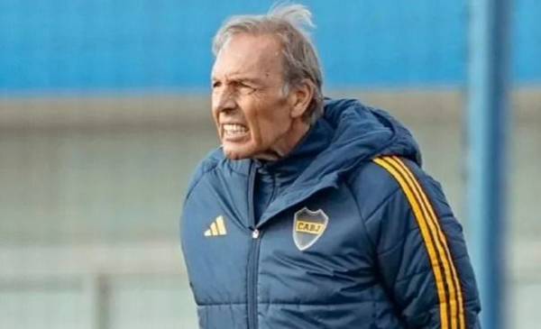 Russo vuelve a sorprender en Boca: saca a un jugador que pidió irse del club