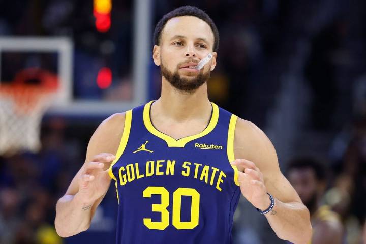 Stephen Curry Mocked Hilariously by Ayesha Curry After Taking Unusual Decision for Michelle Obama-Backed Business Ayesha Curry couldn't resist roasting Steph after his viral grocery dash. Why the NBA 