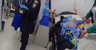Abandonan bebé recién nacido en baños públicos de la Línea 8 del Metro CDMX
