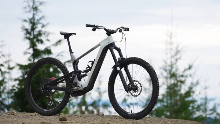Walmart baja de $700 a $396 una bicicleta eléctrica: de 26” y con siete velocidades