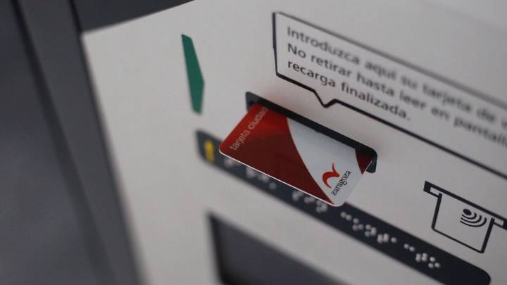 La gratuidad del transporte público para menores de 15 años provoca un 'boom' en las tarjetas ciudadanas de Zaragoza