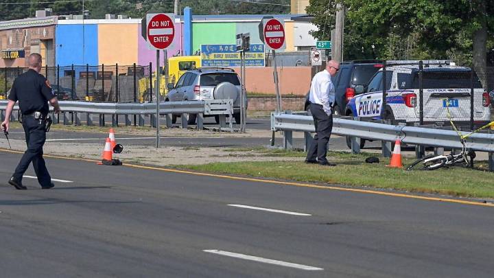 Lindenhurst man struck, killed crossing roadway, police say