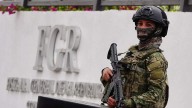 Personajes clave del CJNG y Cártel de Sinaloa, entre los 26 trasladados a EU, según la Embajada