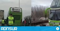 09:58 Un colectivo de larga distancia quedó colgando de un puente en Neuquén: gran operativo para rescatar a sus ocupantes