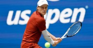 Jannik Sinner avanza en el US Open sin 'pisar el acelerador'