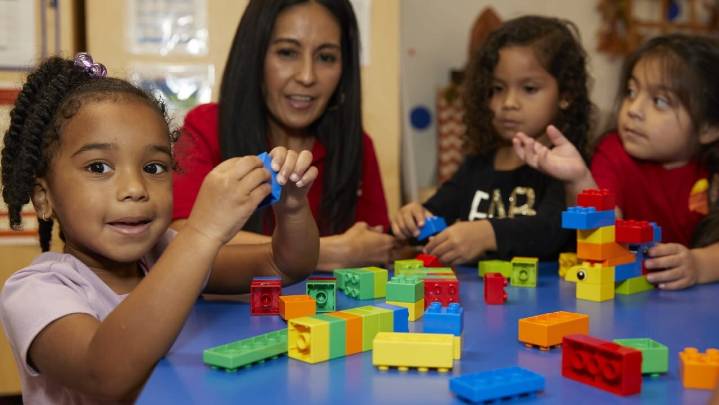 Construction resumes on Sky Harbor Airport child care facility after Phoenix settles lawsuit