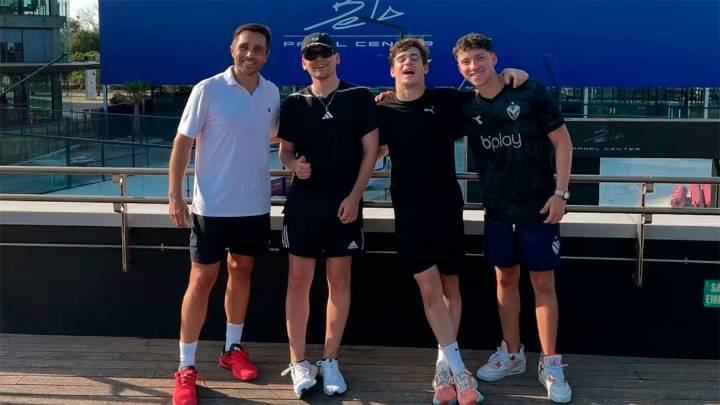 Las vacaciones de Franco Colapinto en Barcelona: desafío de pádel con una leyenda y reencuentro con Bizarrap