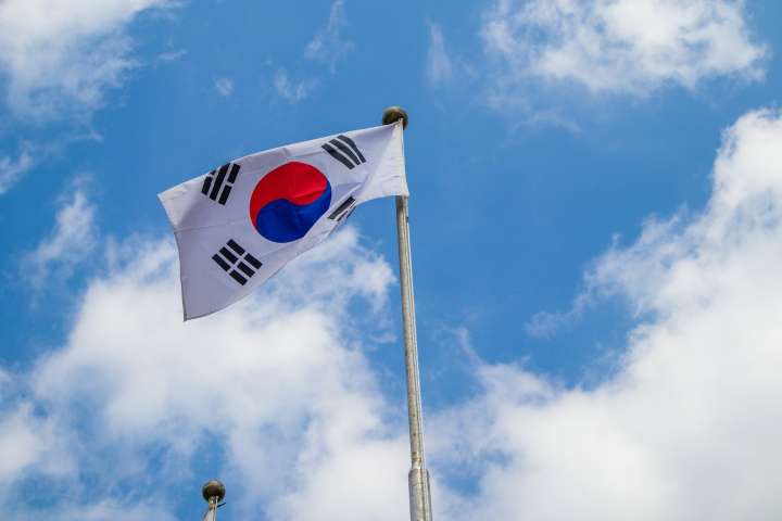 Crypto-Linked Stocks Surge Among South Korean Investors