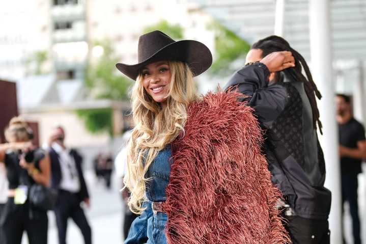 Beyoncé’s new Levi’s jeans ad has the Hive buzzing