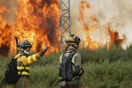 Spain deploys 500 more troops to battle wildfires