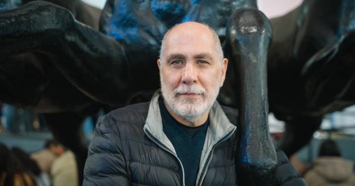Guillermo Arriaga: “Te destruye más un éxito brutal que nunca más vas a volver a tener”