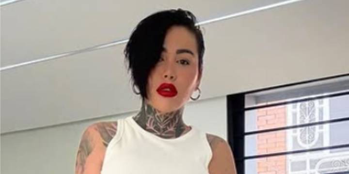 Yina Calderón reveló qué pasó con su ingreso a la cárcel para visitar a Epa Colombia y se refirió a la polémica por haber regalado la cadena de su amiga: “Es un tema sensible”