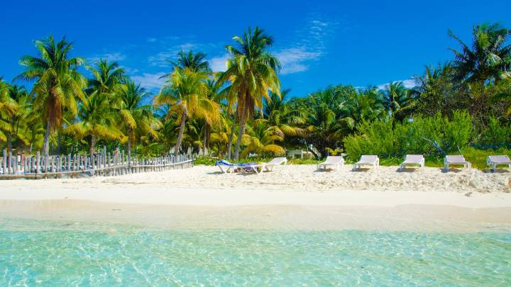 Esta isla escondida en el Caribe ofrece playas finas, mar cristalino y arrecifes de coral