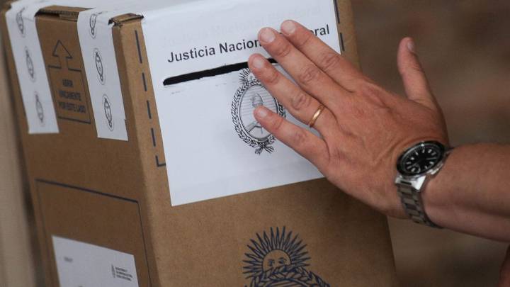 A la medianoche vence el plazo para presentación de listas para las elecciones de octubre