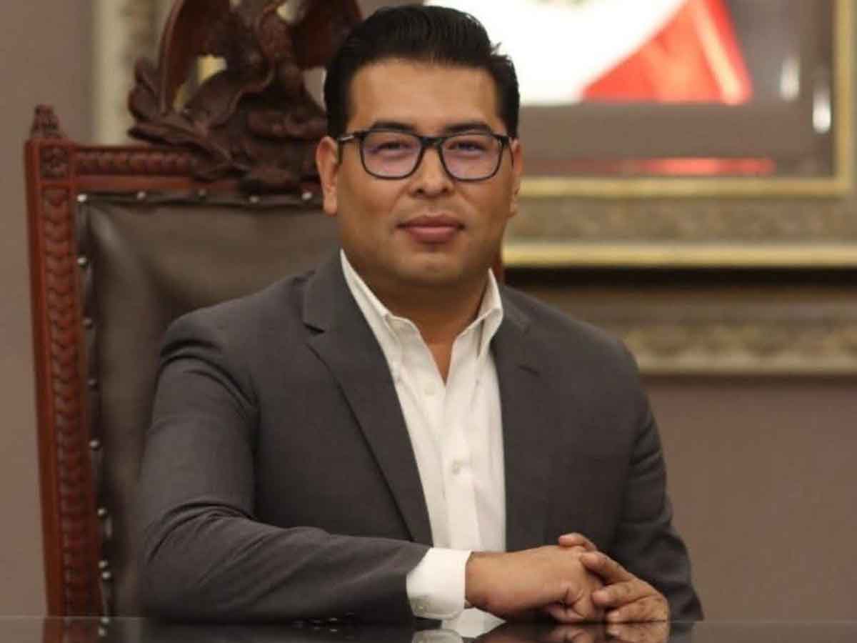Néstor Camarillo se suma a MC