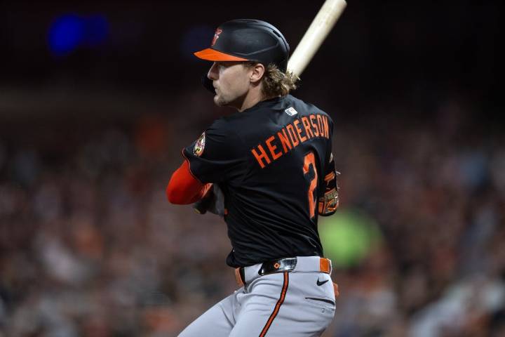 Deadspin | Giants look to continue hit parade vs. Orioles