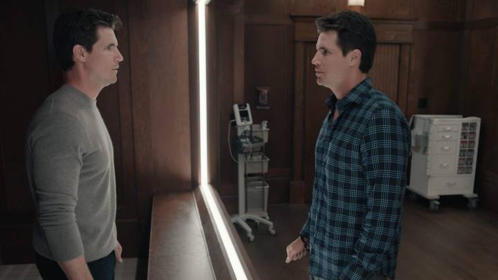 'Upload' Ending, Deaths Explained by Greg Daniels and Robbie Amell