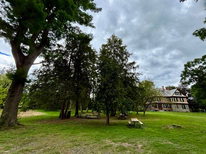 Concerns raised over proposed visitor center at Historic Huguenot Street