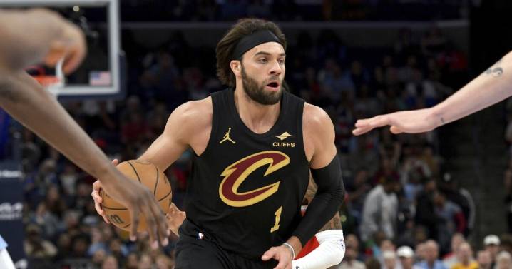 Cavaliers' Max Strus is out at least 3 months after having surgery on his left foot