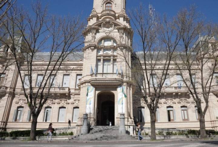 Así funcionarán los servicios públicos este viernes día no laborable