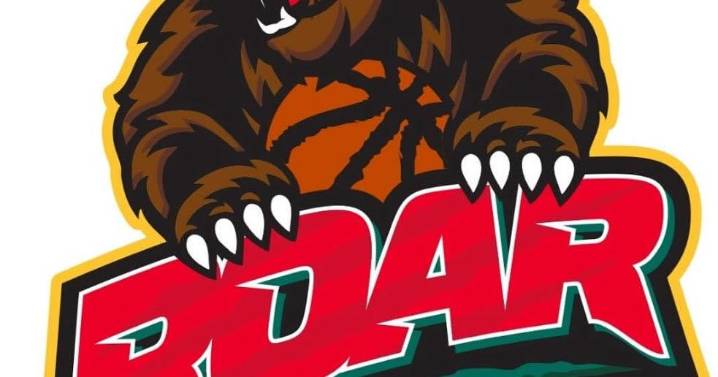 Feeling the Roar at 4 Bears