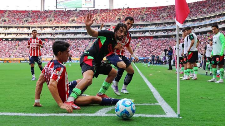 Chivas cayó casa con FC Juárez 1-2 y se  prenden las alarmas para Gabriel Milito