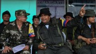 Ministerio de Defensa revela cartel de los más buscados de las disidencias bajo el mando de alias «Calarcá»