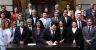 Mario Delgado anuncia descarga en línea de certificados de bachillerato desde 2017