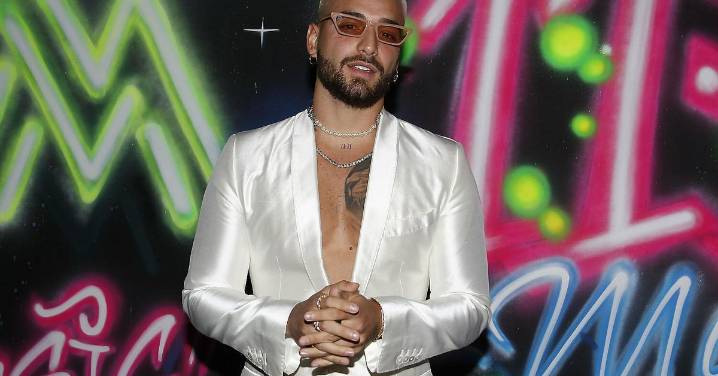 Maluma abuchea a una madre en un concierto por ser "irresponsable" con su criatura