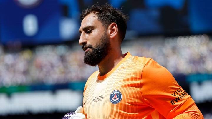 Man City monitoring Donnarumma but want Ederson stay
