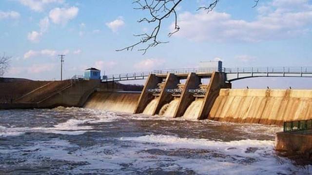 Tarbela nears capacity as dam level surges